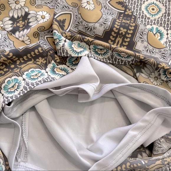 Lulu's Black and Gold Patterned Midi Dress - Picture 6 of 10